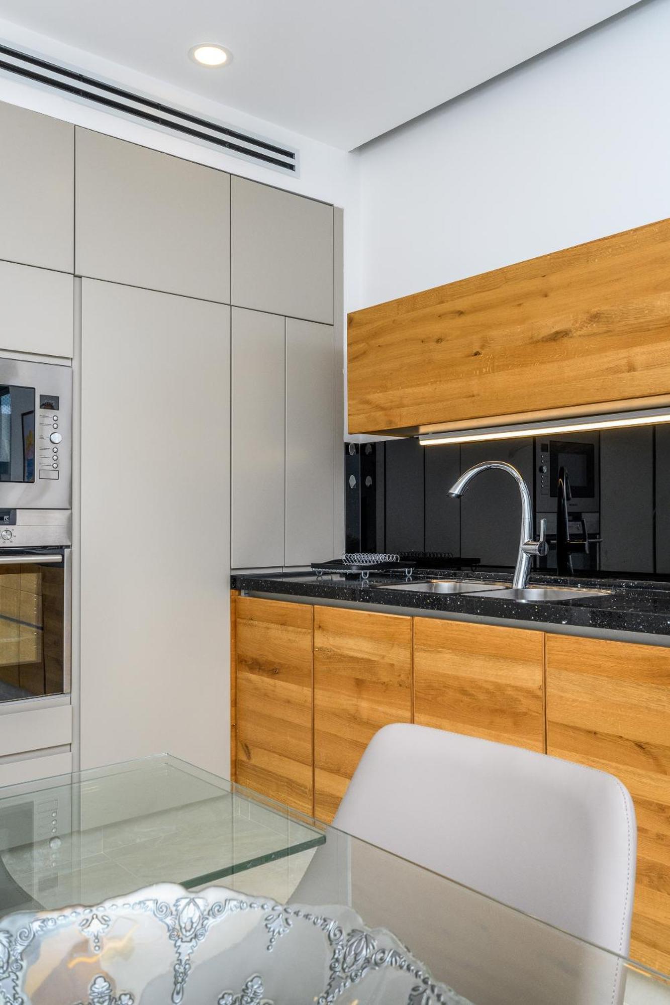 Apartamento Luxury 2bdrm Balcony & Parking Close To The